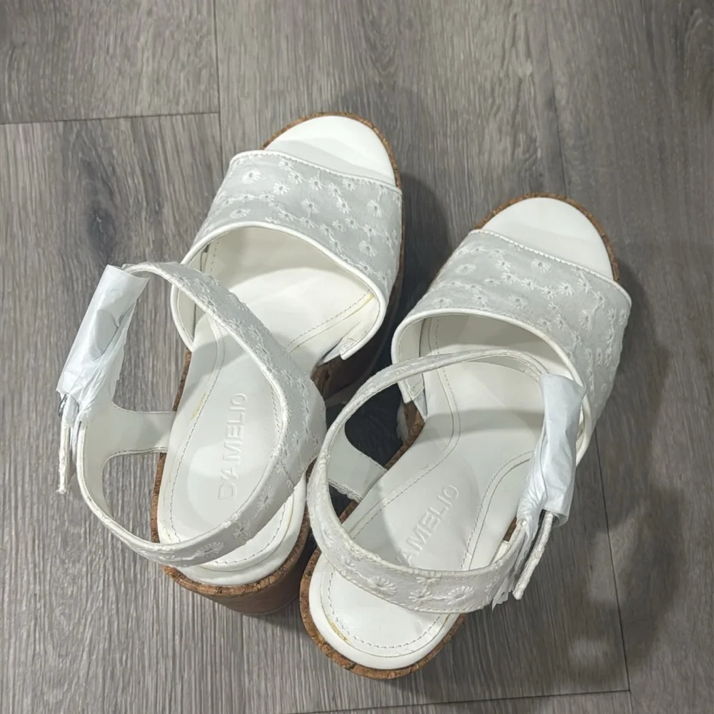 Lulus amelio footwear